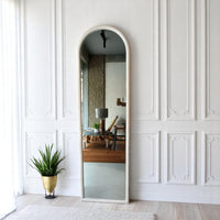 Lina Arch | Mirror